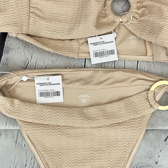 Monday Swimwear Antigua Bikini size Large - Picture 5 of 7